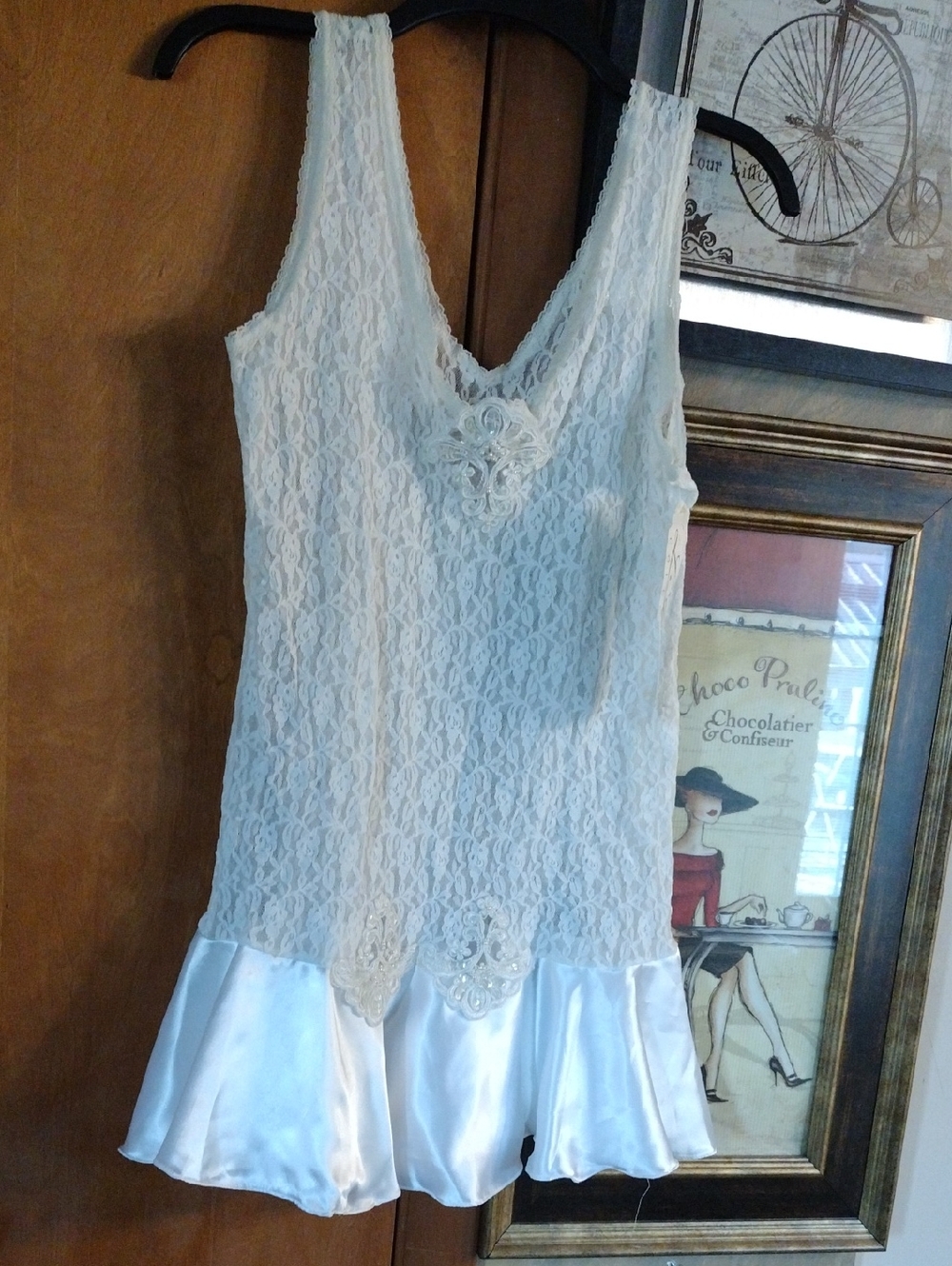 Ivory Lace V-Neck Satin-Trim Chemise with Floral Appliqué